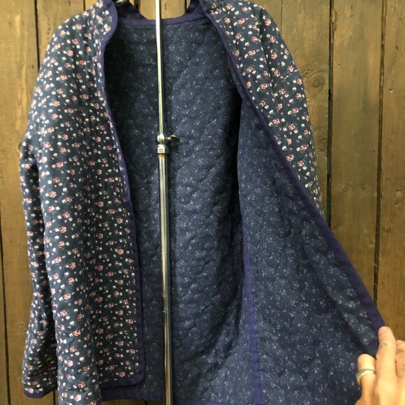 Vintage Floral Quilt Coat , Light Quilted Jacket Size Small , Handmade - Picture 5 of 8